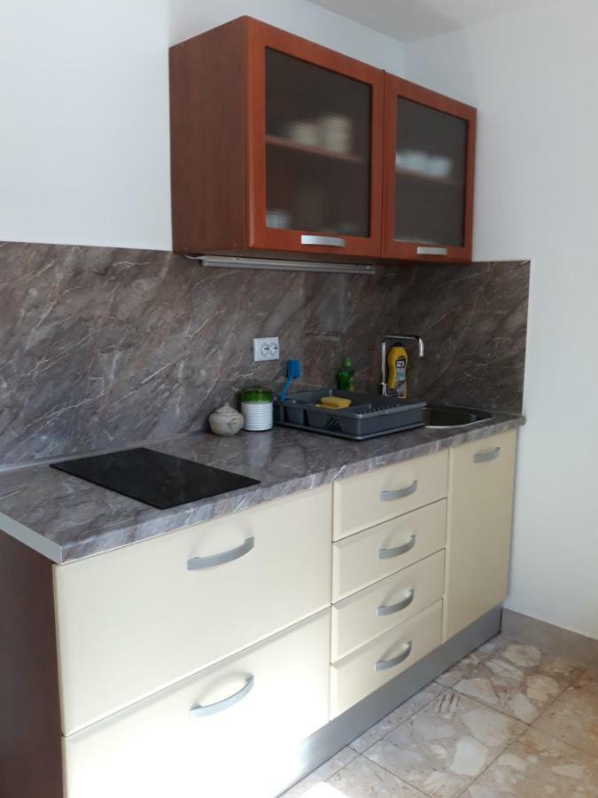 Apartmani Balazic 克勒克 外观 照片